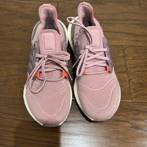 Adidas ultraboost size 7.5